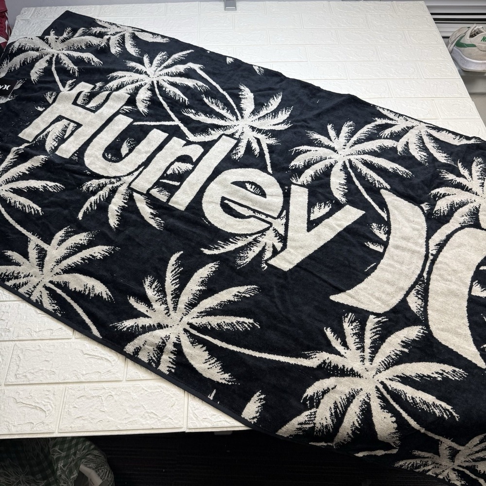 Hurley Surf & Enjoy Beach Towel 64x32 Black White Palm Trees Cotton NWT